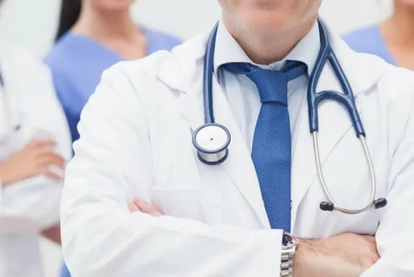 Врач наркологической клиники